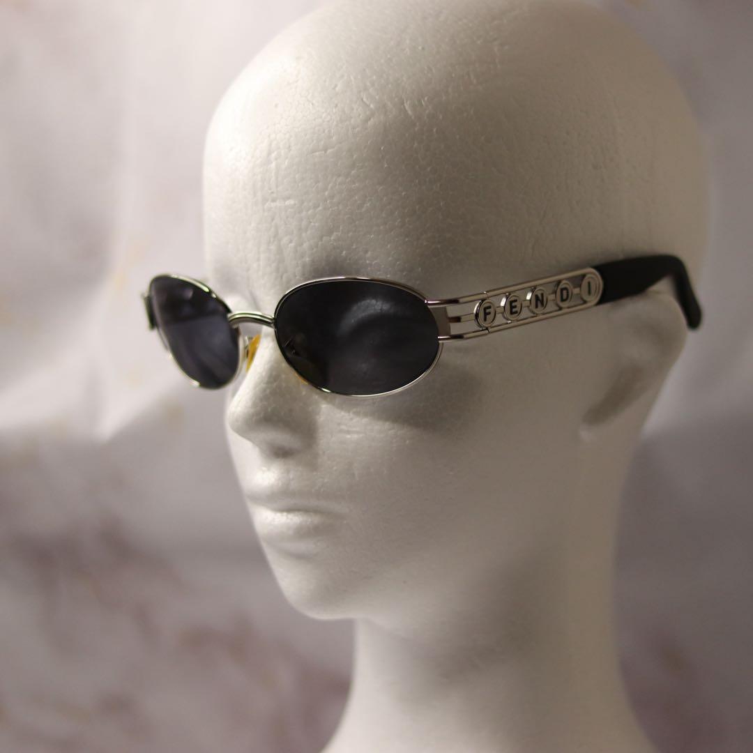 fendi オーバル メタル ロゴ y2k モード サングラス ケース付き - メルカリ