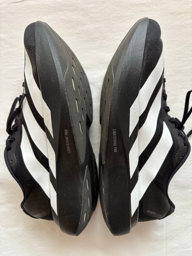 アディダス　ADIZERO EVO SL 25.5cm ブラック