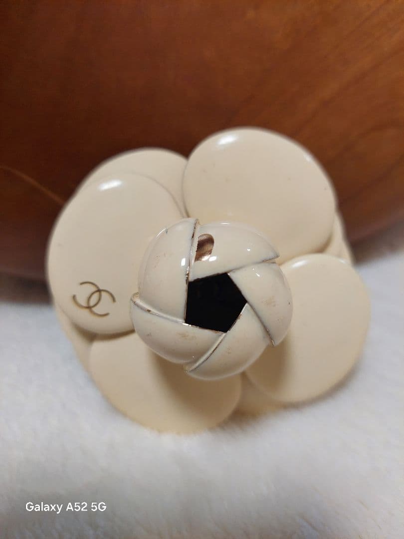 CHANEL アイボリーフラワーブローチ Untitleddesign_1_0e6defd4-25d8