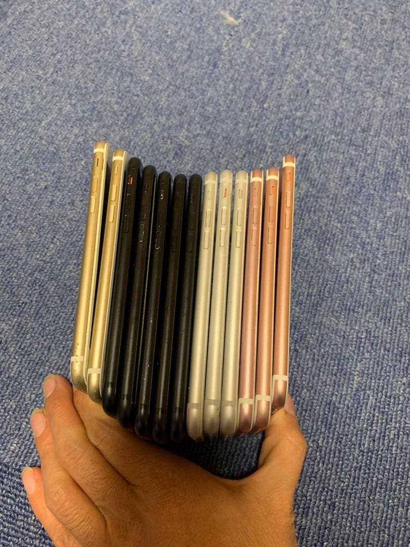 Apple アップルiPhone7まとめて 13台セットe - メルカリ