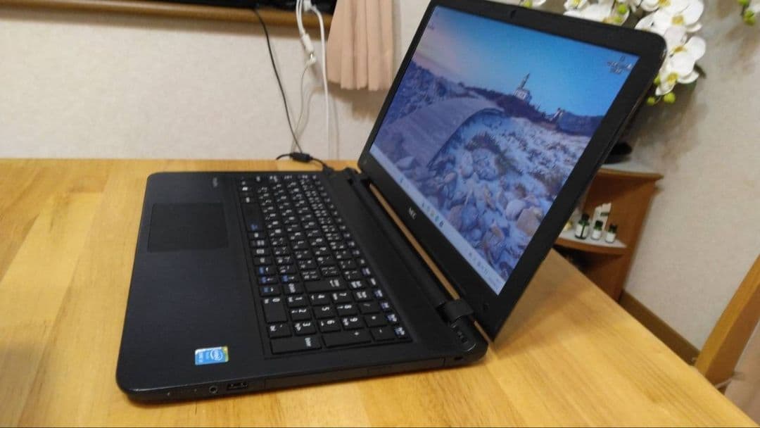 NEC VK20LF-S i3-5005U メモリ8GB SSD128