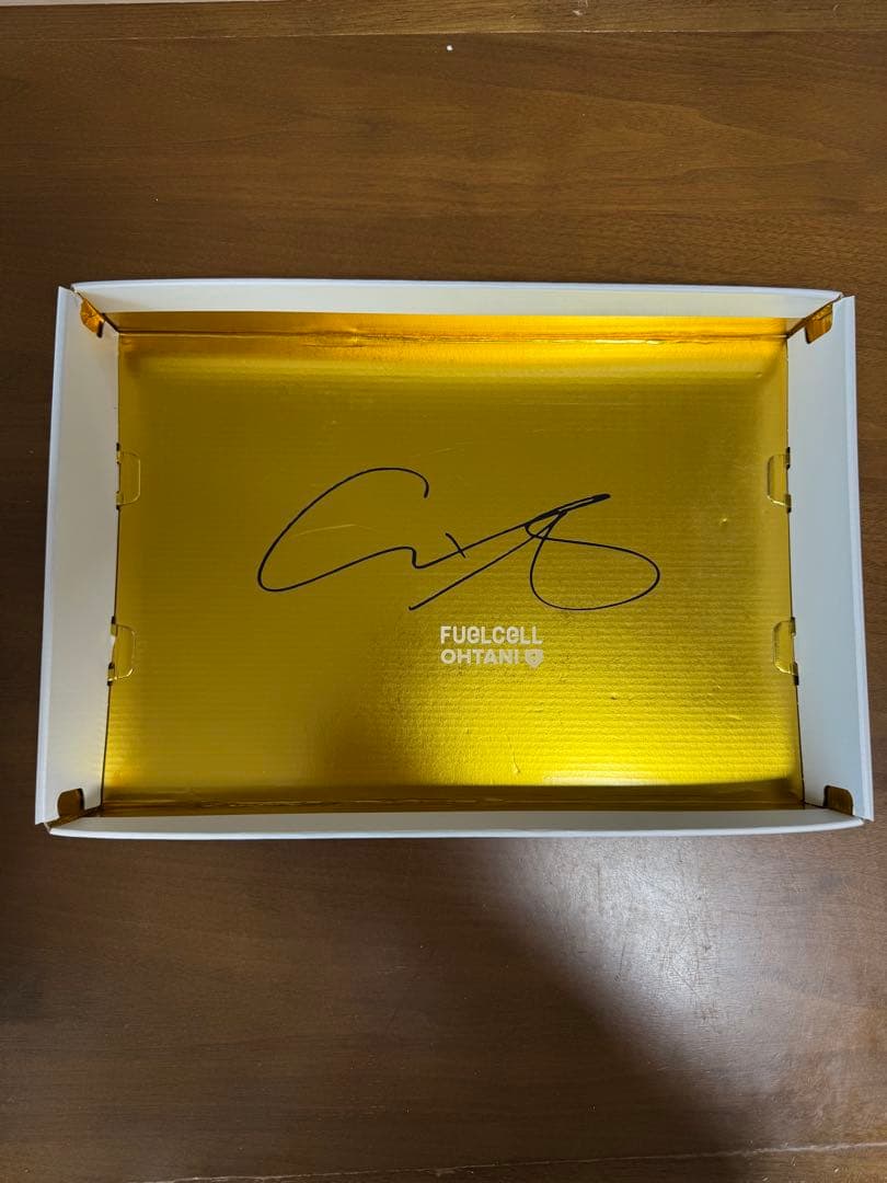 Ohtani v1 26cm 新品未使用 大谷翔平 ニューバランス ゴールド - メルカリ