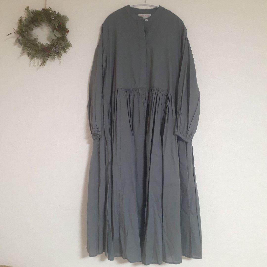 こ*ち様 新品タグ付き BEARDSLEY ビアズリー ワンピース - メルカリ