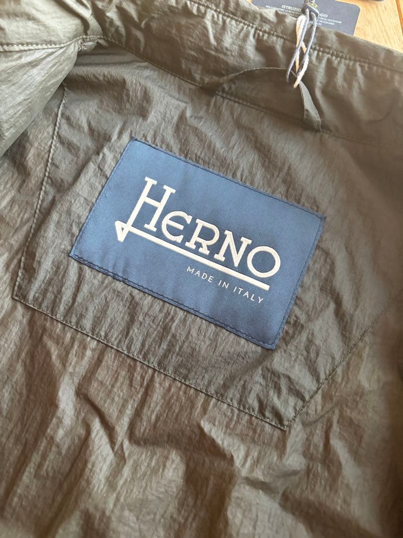 taka様専用 未使用 HERNO ヘルノ ナイロンジャケット48 カーキ|mercari
