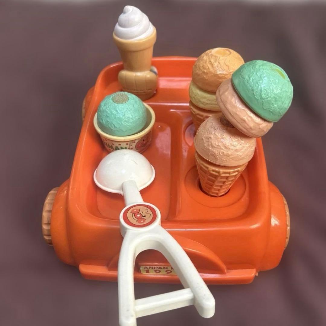 アンパンマン TOHO ソフトクリームマン アイス屋さん おもちゃ 車 乗り物