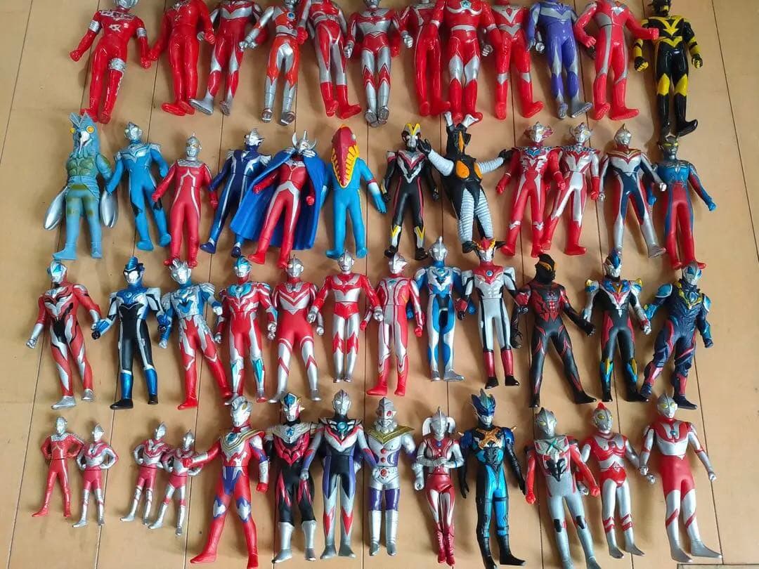 ウルトラマン ソフビ まとめ売り ウルトラヒーローウルトラ怪獣 - メルカリ