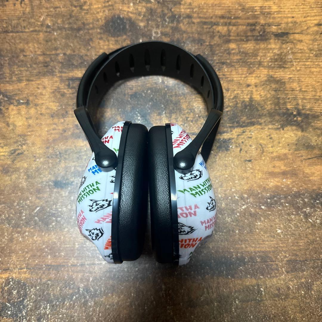 MAN WITH A MISSION】イヤーマフ（ツアーグッズ） - メルカリ