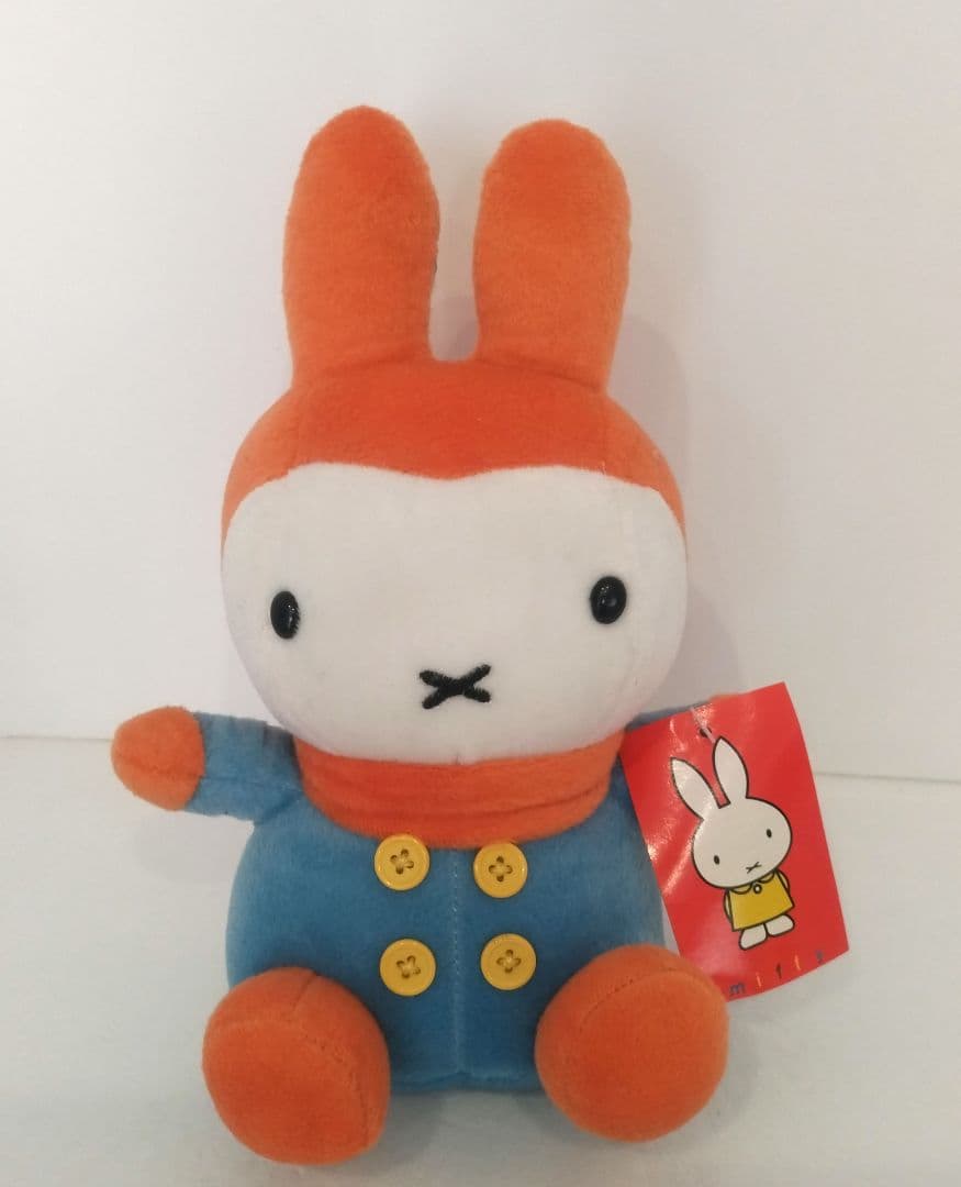 ミッフィー 雪の日のうさこちゃん ぬいぐるみ DETERMINED - メルカリ