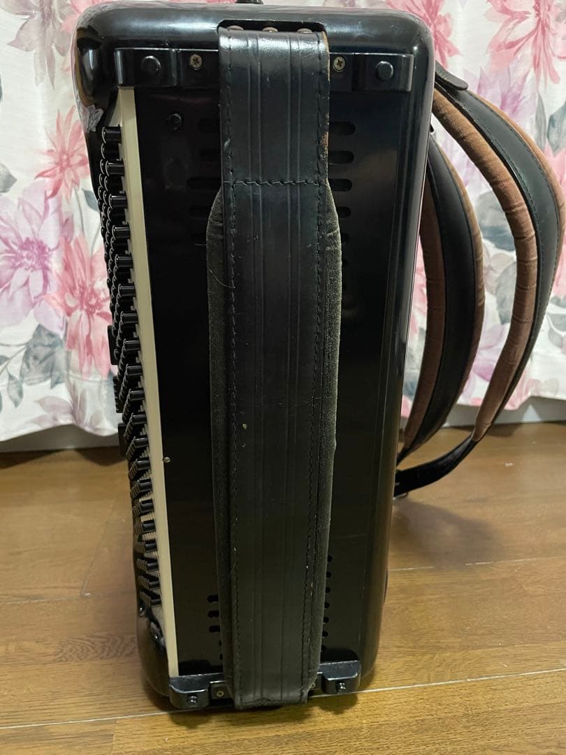 GIULIETTI アコーディオン ブラック M52 - メルカリ