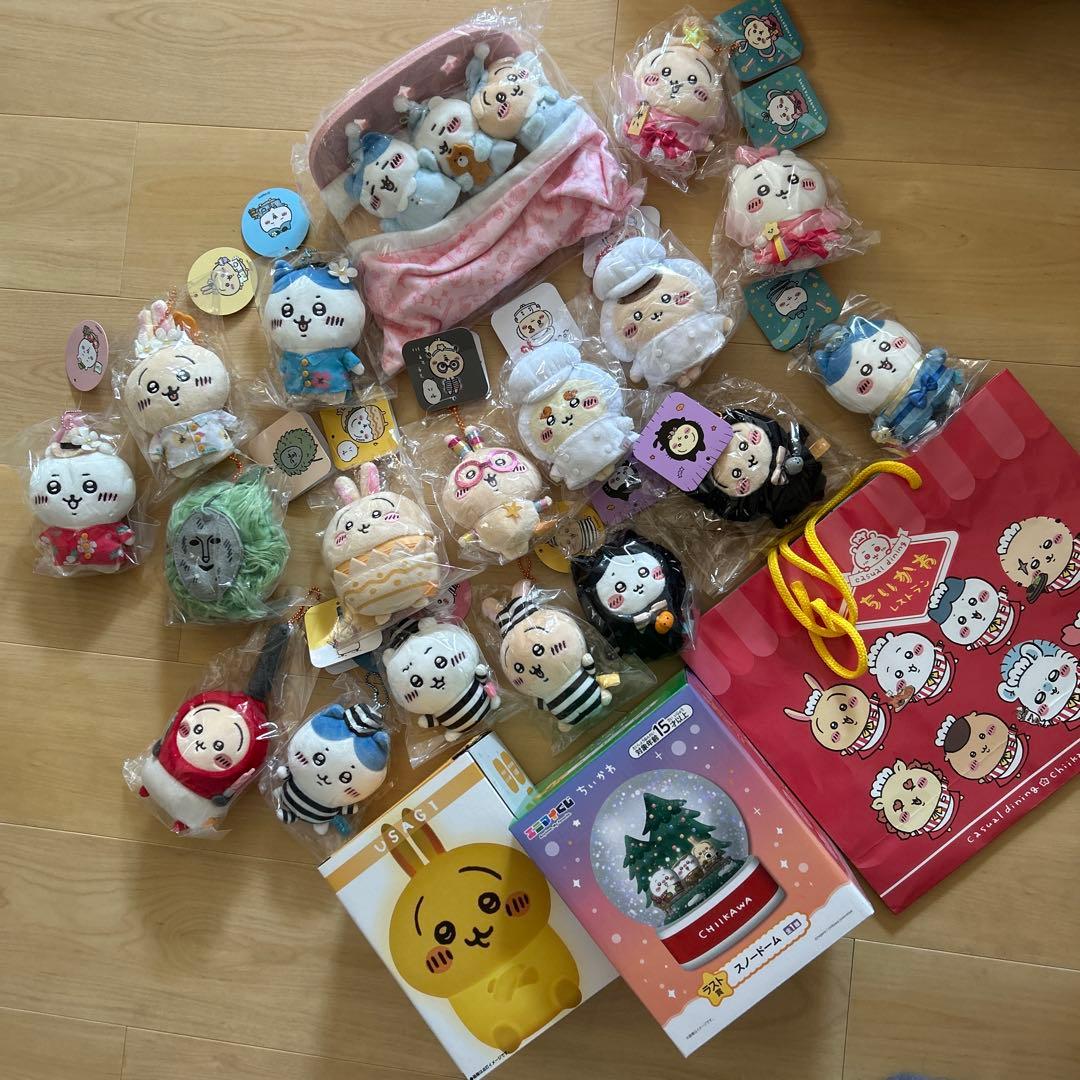 ちいかわ　マスコット　うさぎ　ハチワレ　スノードーム　ルームライト　まとめ売り やっぱり買っちゃった！ちいかわとハチワレのルームライトが仲間入り