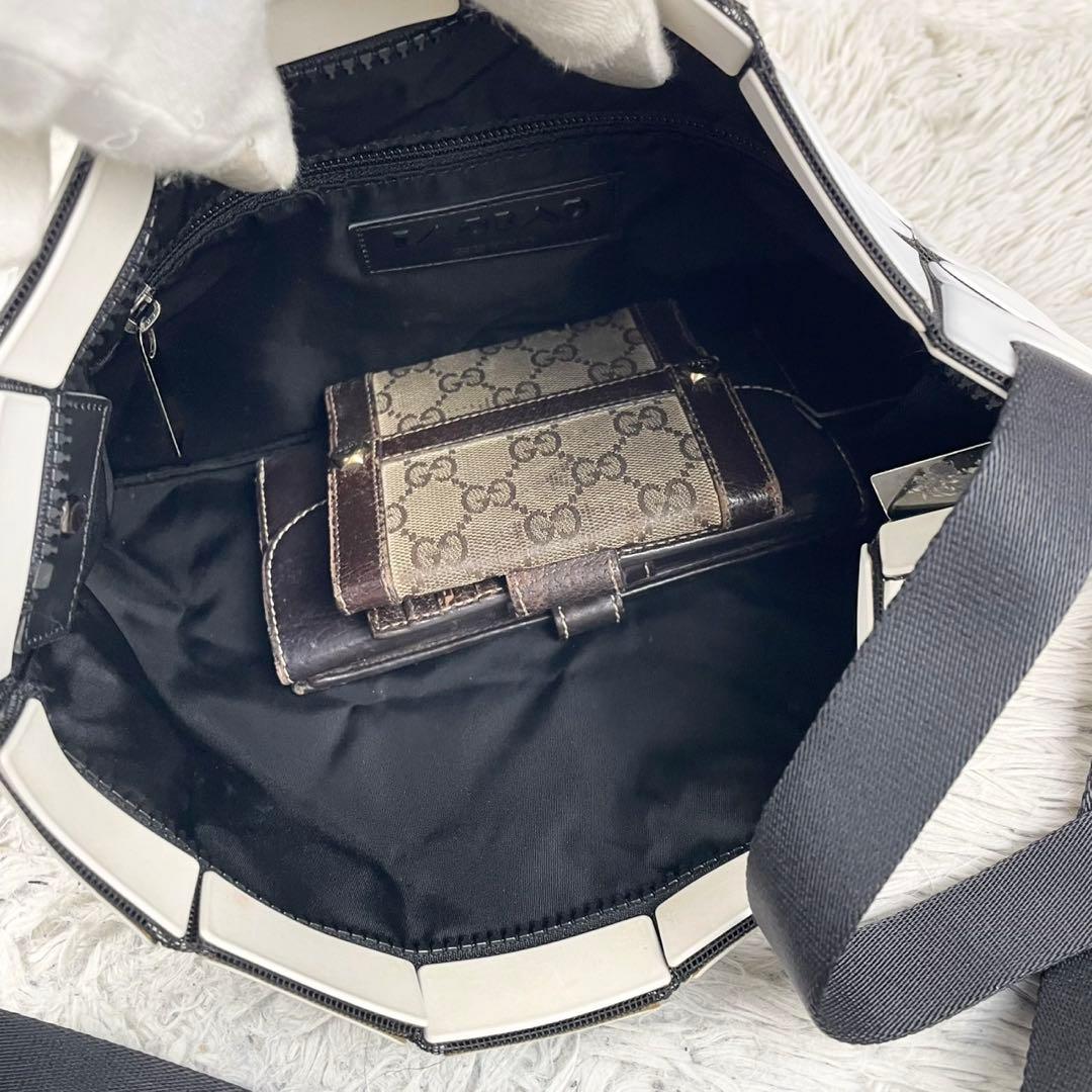 美品 バオバオイッセイミヤケ レザー ショルダーバッグ ファスナー