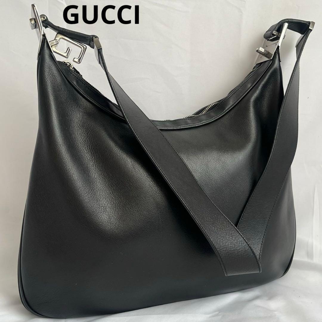 ✨極美品✨　GUCCI ショルダーバッグ　ワンショルダー 肩掛け　レザー　黒 希少 美品 GUCCI ワンショルダー バッグ レザー ブラック 自立 - メルカリ