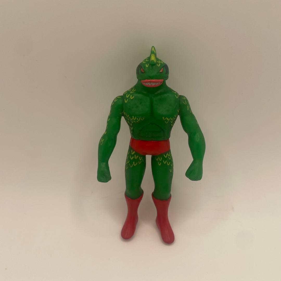 タイガーマスク ザ・ピラニアマン ソフビ フィギュア - メルカリ