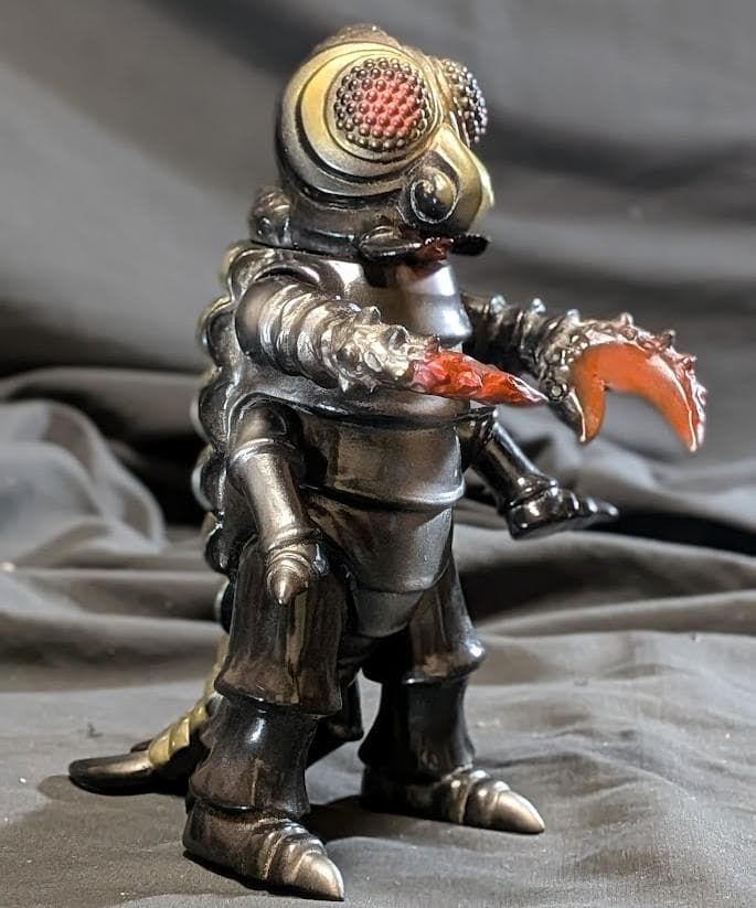 メガヌロン（トイグラフ）ソフビフィギュア - メルカリ