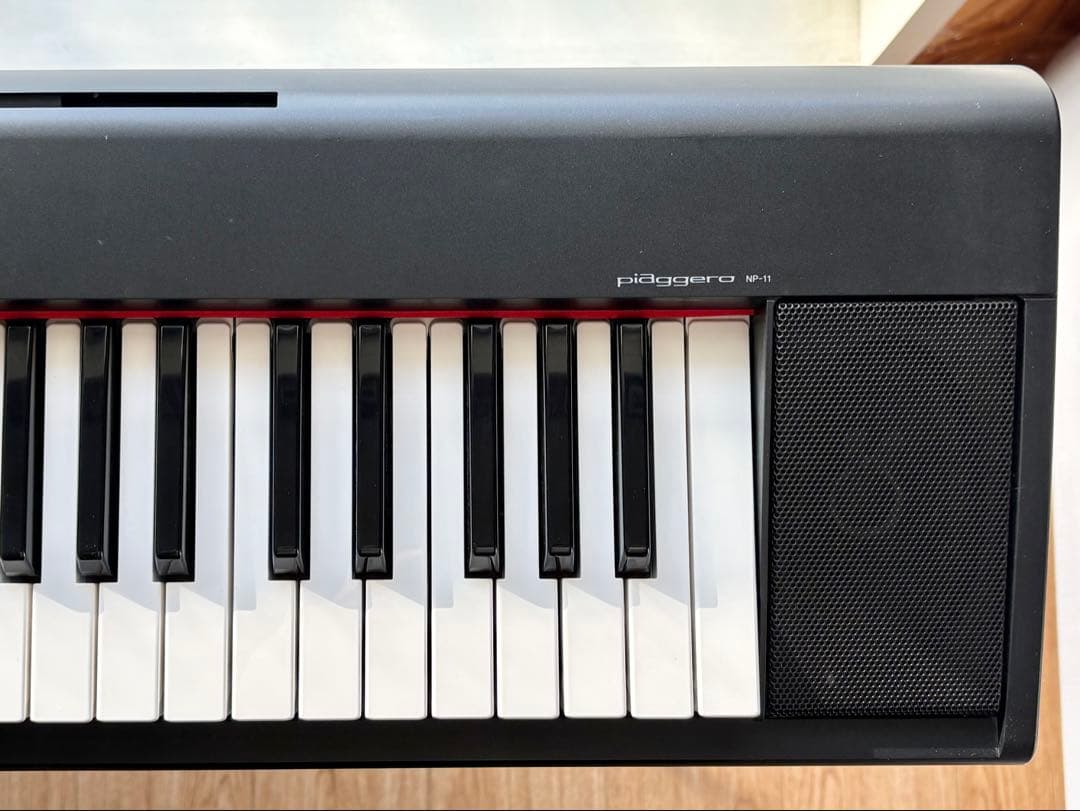 ヤマハ 電子ピアノ Piaggero NP-11 61鍵盤 スタンド付き - メルカリ