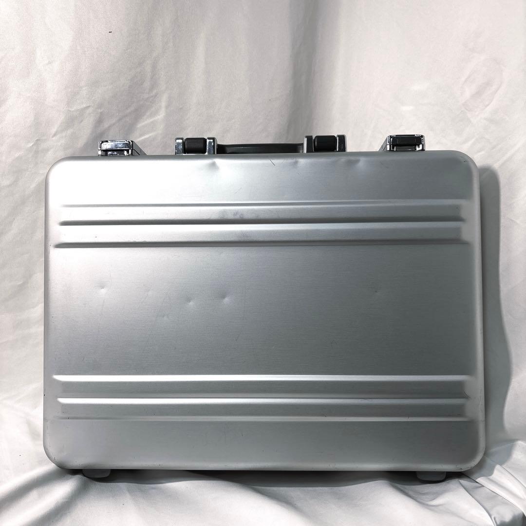 ゼロハリバートン Pシリーズ2アタッシュ TSAロック - メルカリ