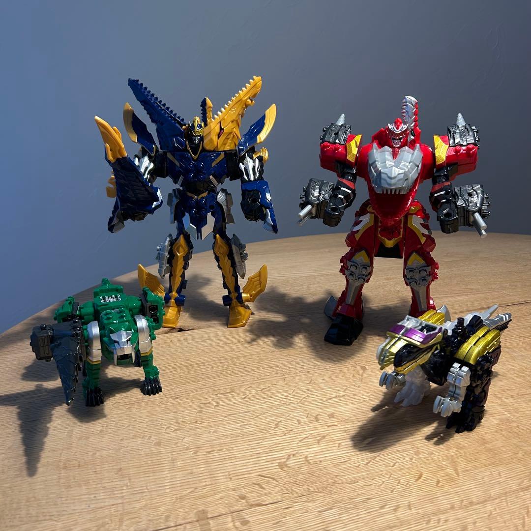 騎士竜戦隊リュウソウジャー まとめ売り - メルカリ