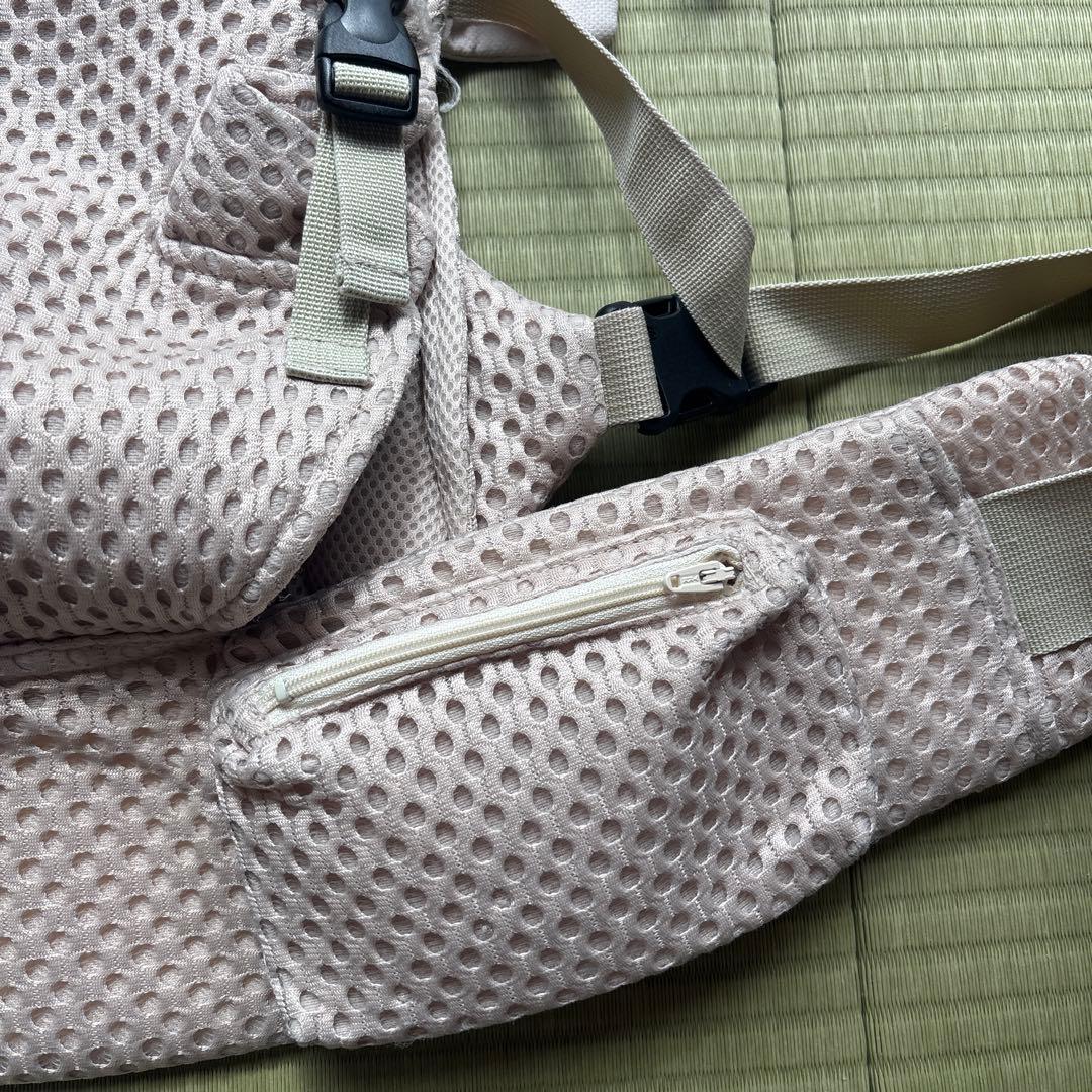 べべスワン抱っこ紐サンドベージュ - メルカリ