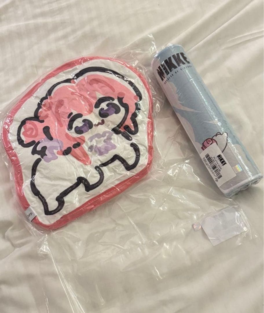 勝利の女神：NIKKE ニケ 韓国 デスクマット ドロシー 完売 クッション
