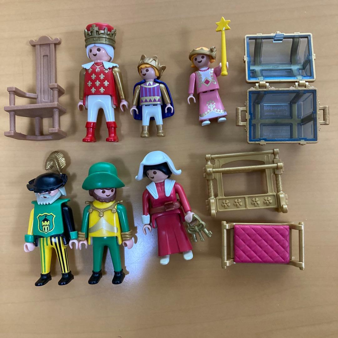 古いプレイモービル お城・家のパーツ大量 - メルカリ