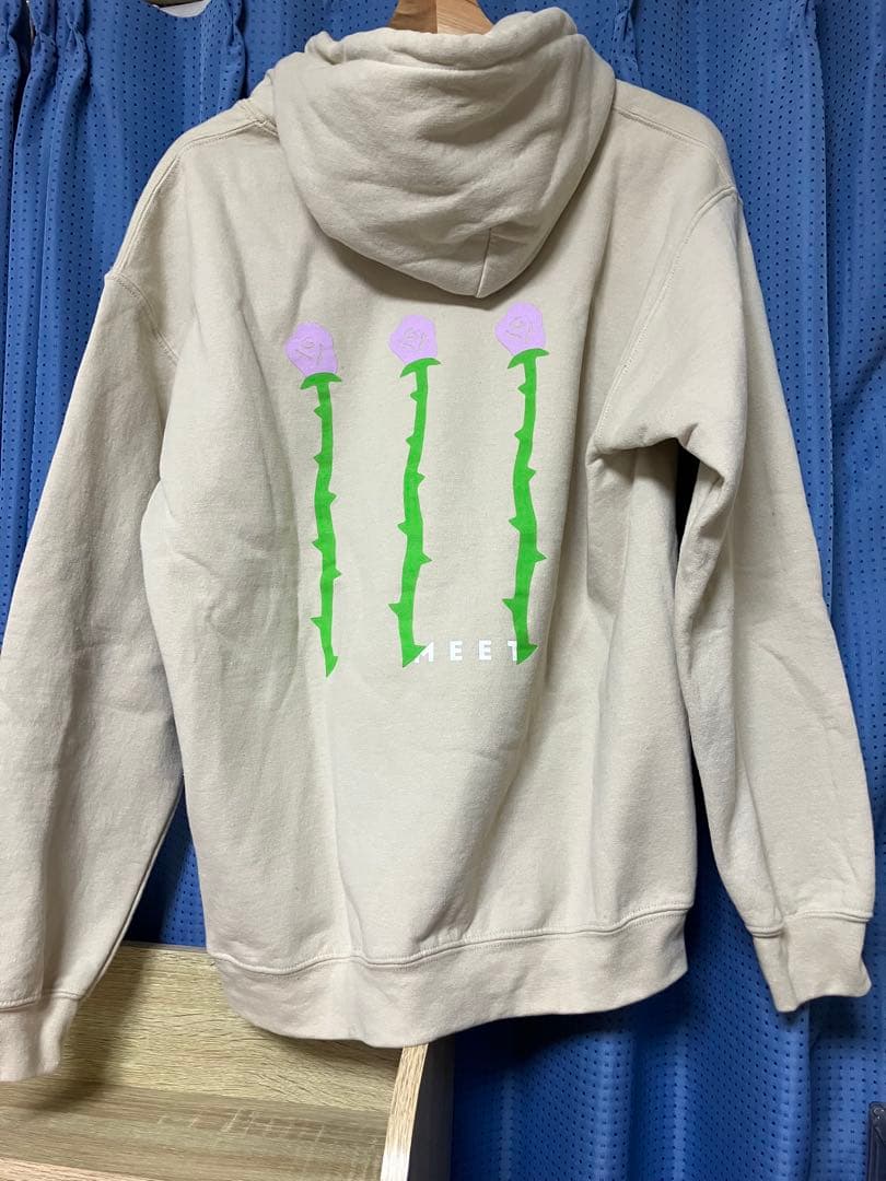 あいみょん パーカー Mサイズ - メルカリ