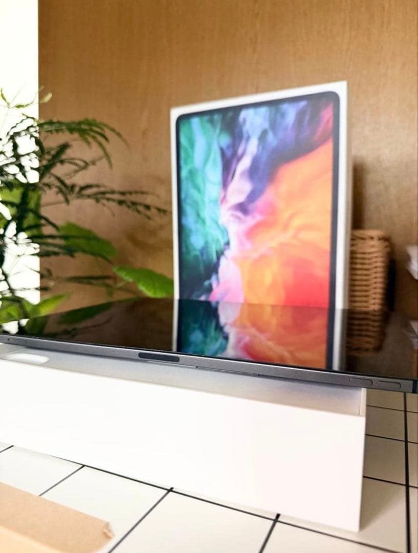 【超美品】iPad Pro 12.9in(第4世代) スペースグレー 256GB