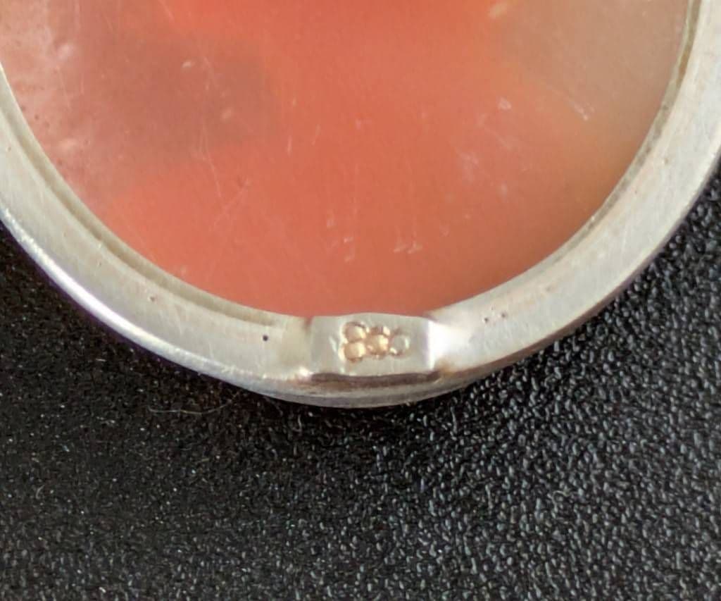 800刻印 カメオブローチ SILVER/PAT.P K18 カメオイヤリング - メルカリ