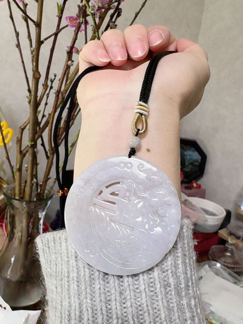 CS-0481 天然本翡翠《本物保証》「龍鳳牌」両面彫刻ペンダント - メルカリ