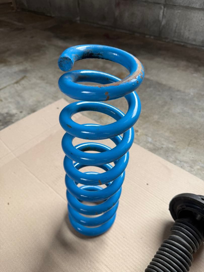 150プラドディーゼル用4×4エンジニアリング フロントショック&コイル