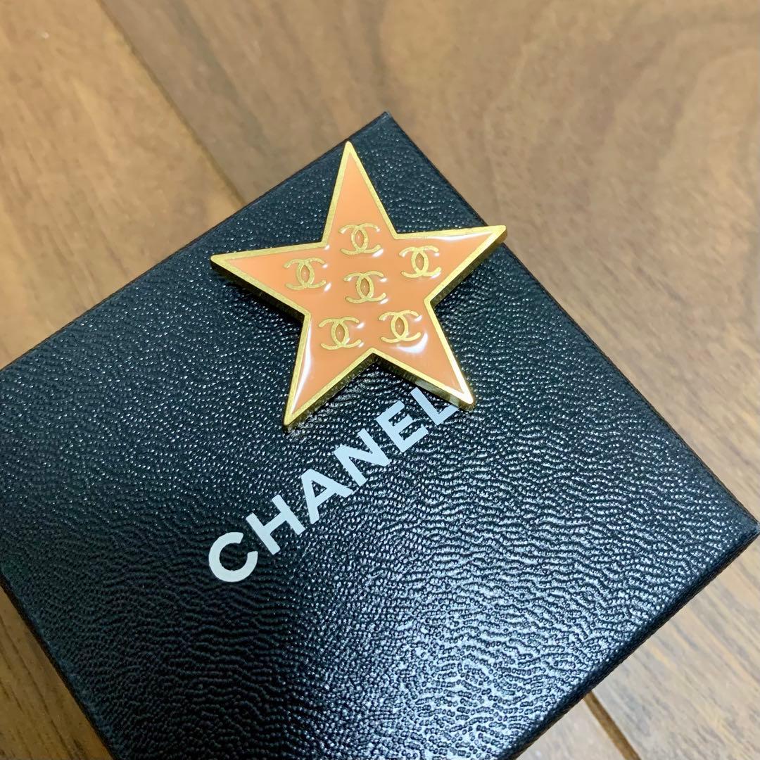 シャネル CCロゴ オレンジxゴールド スターブローチ 星型ブローチ