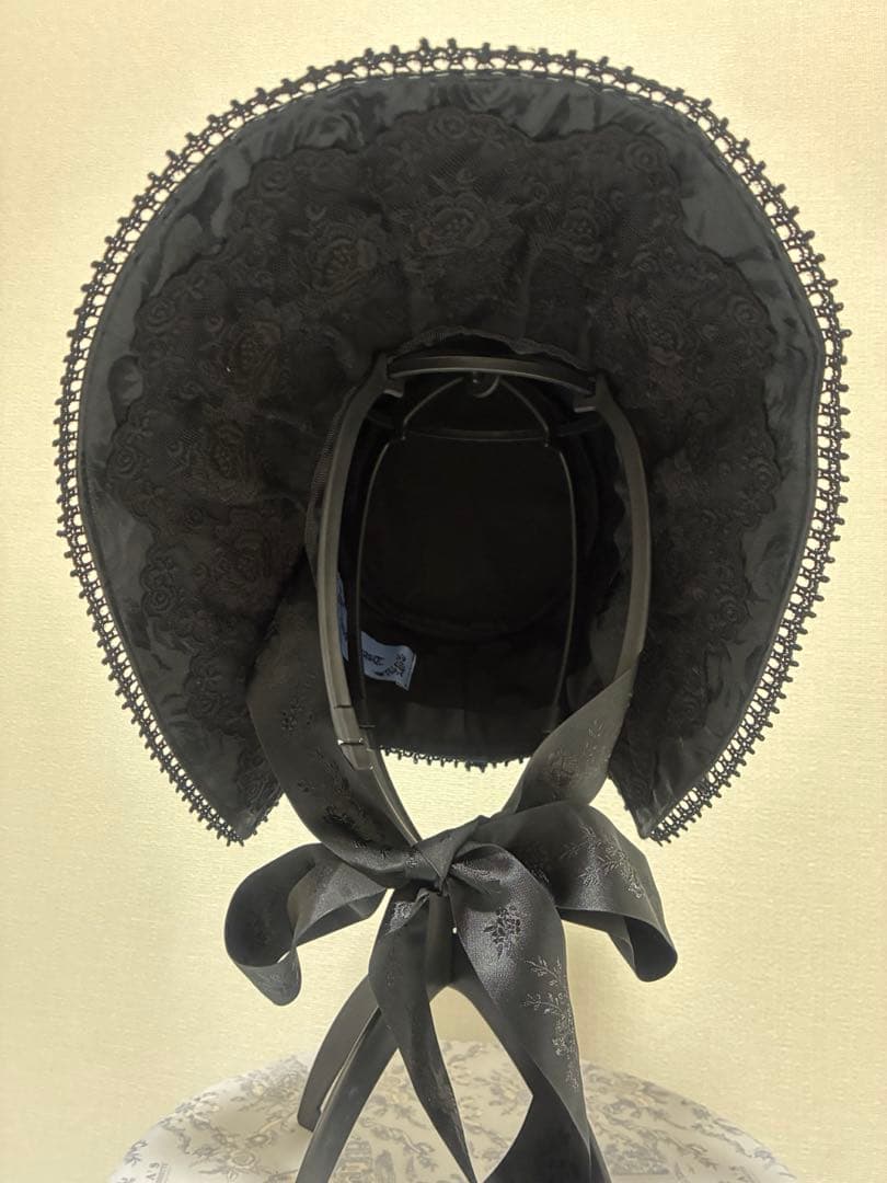 Antique beast Drizzle garden ボンネット