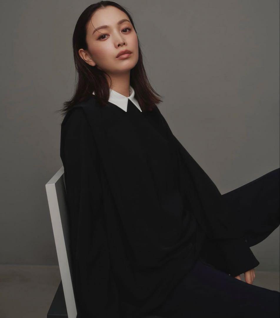 新品未使用タグ付き カデュネ 川上桃子さんコラボ衿付きブラウス 蛯原