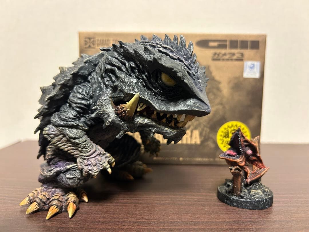 X-PLUS デフォリアル トラウマガメラ (限定版） ガメラ - メルカリ