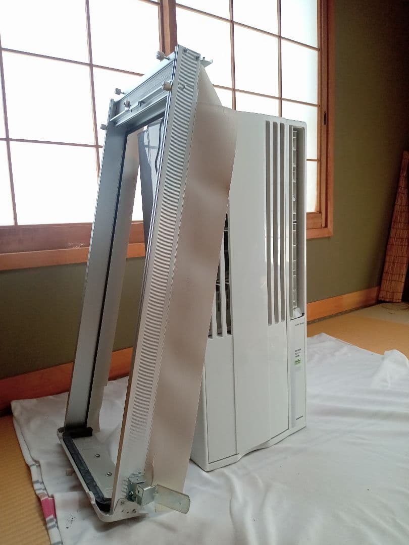 コロナ 窓用　ウインドエアコン (冷房専用タイプ) CW-16A(WS) Amazon | 【工事不要】 CORONA(コロナ) ウインドエアコン (冷房専用