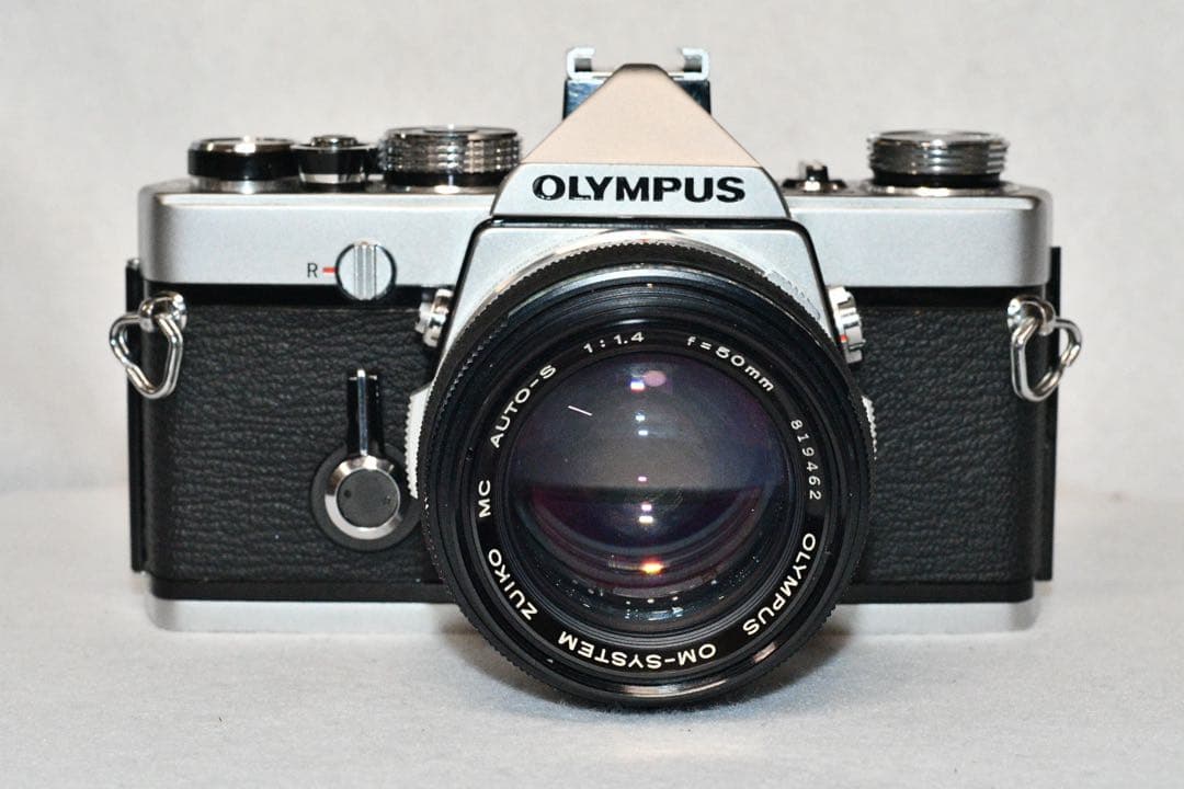 お値引き中《動作品》OLYMPUS OM-1+標準レンズ a0422