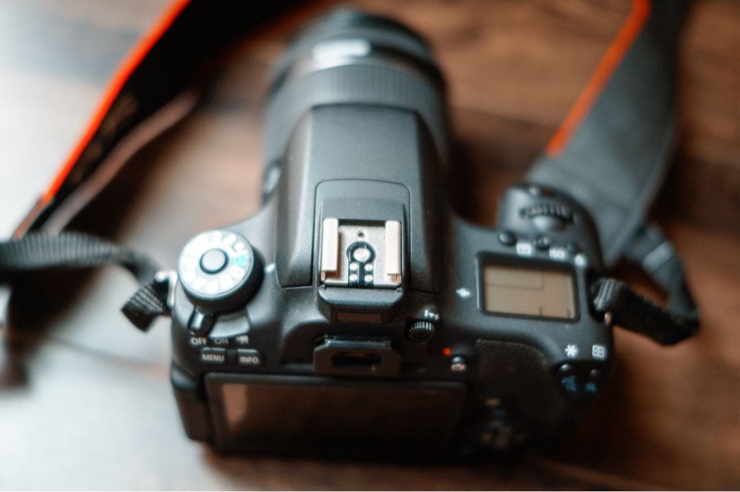 コンニチハ様専用‼️canon 8000D＋zoom lens18-55