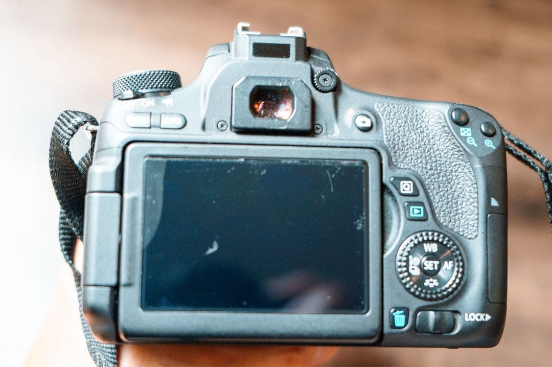 コンニチハ様専用‼️canon 8000D＋zoom lens18-55