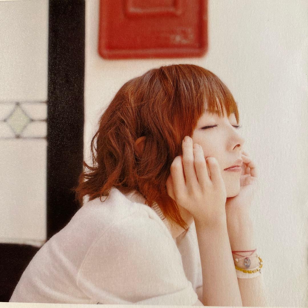 CD 初回限定盤 カラートレイ aiko / 雲は白リンゴは赤 - メルカリ