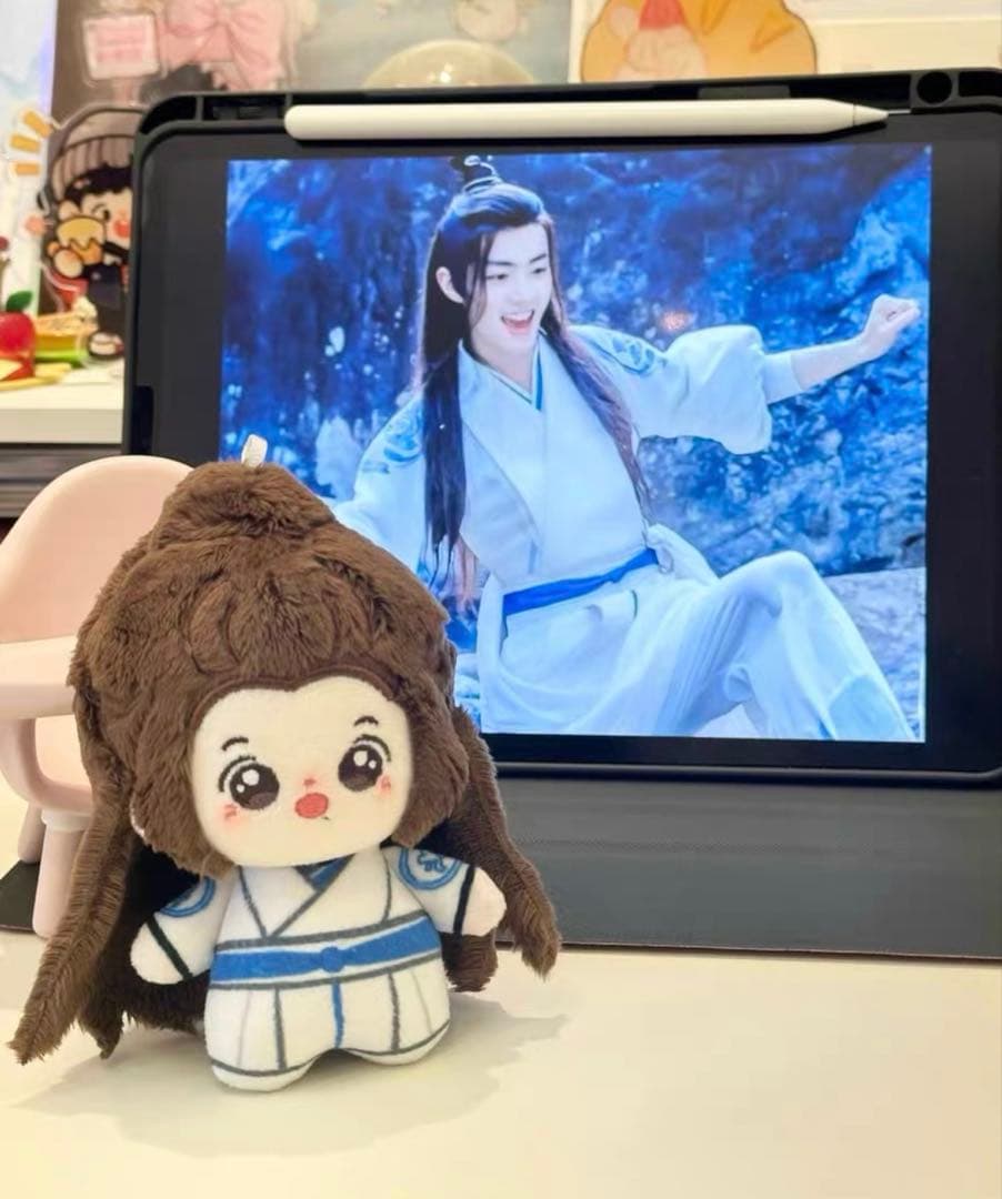 10cm 肖戦 ぬいぐるみ 陳情令 魏無羨 0223② - メルカリ