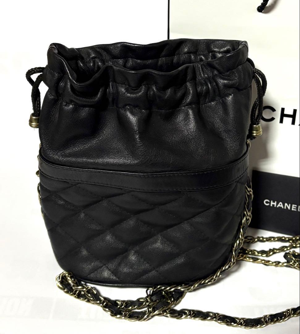 CHANELシャネル☆チェーンショルダー巾着バッグ&ブランドショッパー