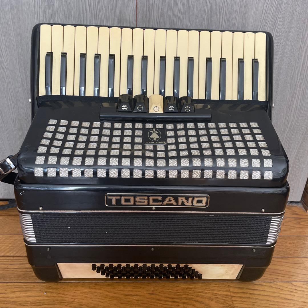 アコーディオンTOSCANO 34鍵盤60ボタン 商品詳細TOSCANO 34鍵盤60
