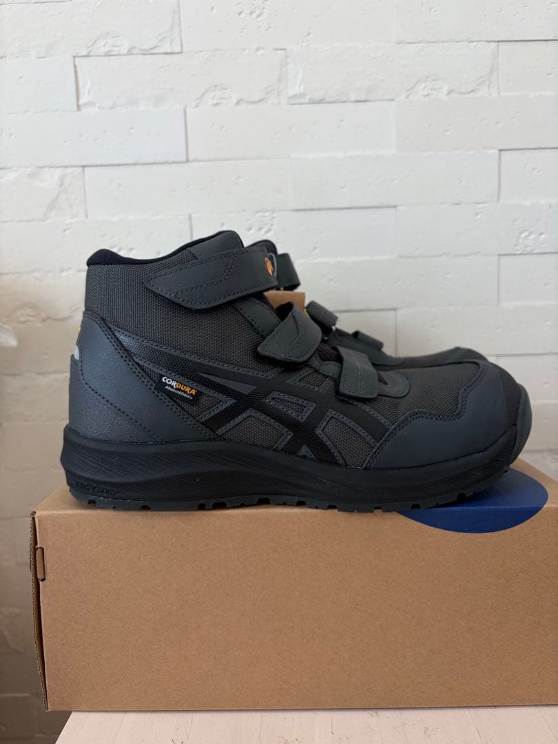 未使用品　asics安全靴　26.5cm ブラック　CP216