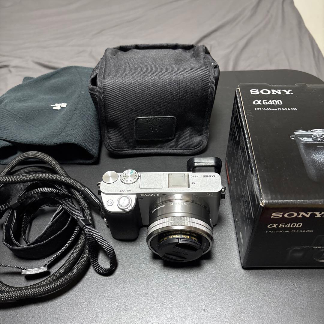 （美品）SONY α6400パワーズームレンズキット SONY α6400 ILCE-6400K パワーズームレンズキット [ブラック] 価格比較