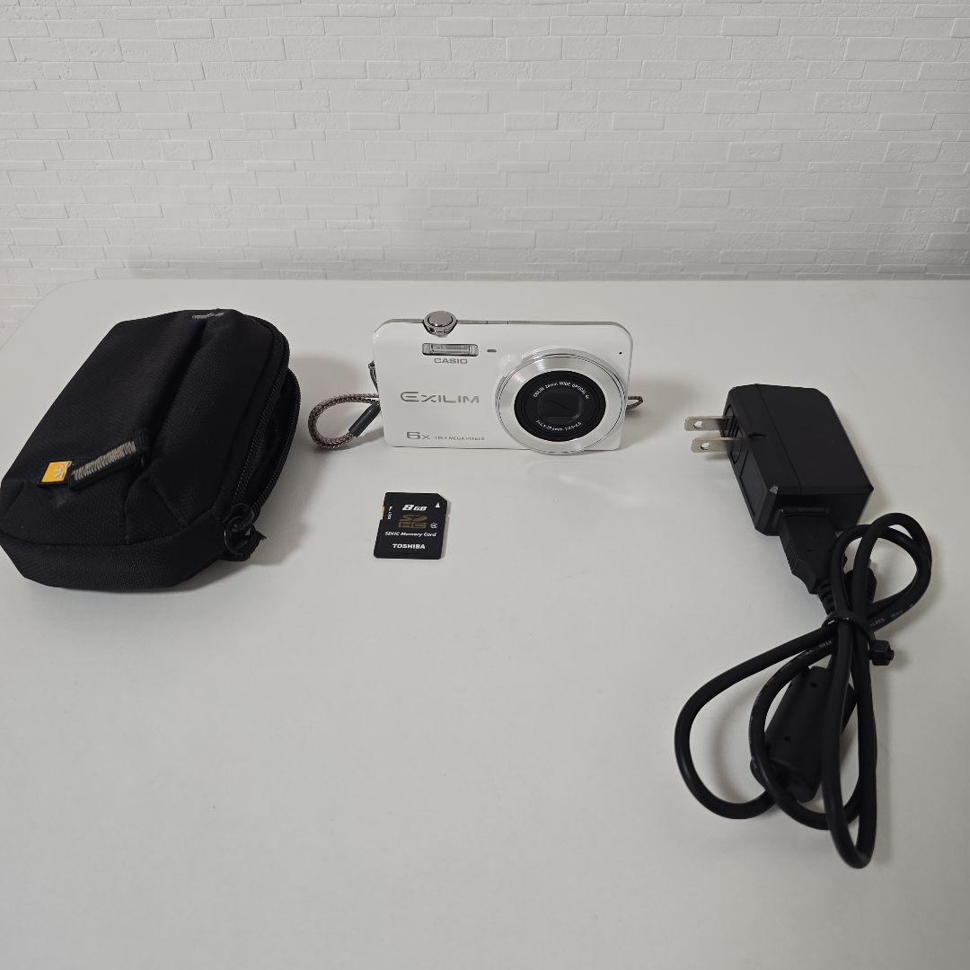 ☆CASIO EXILIM 16.1MP コンパクトデジタルカメラ☆
