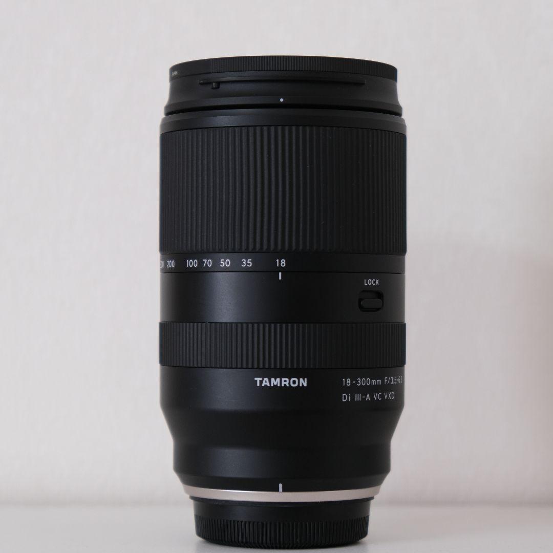 TAMRON 18-300mm f/3.5-6.3 Xマウント レンズケース付