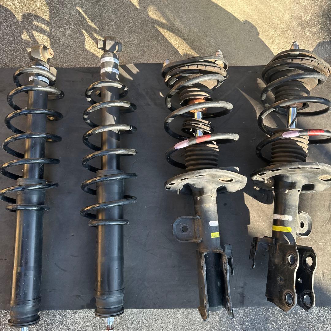 30プリウス後期 純正 サスペンション - メルカリ