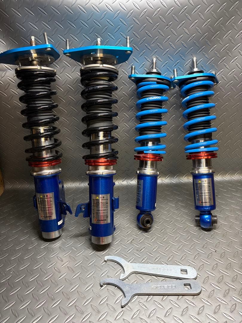 使用僅かインプレッサ GRB GRF 車高調 クスコ ストリートゼロCUSCO クスコ（CUSCO） 車高調 street ZERO ストリート ゼロ スバル