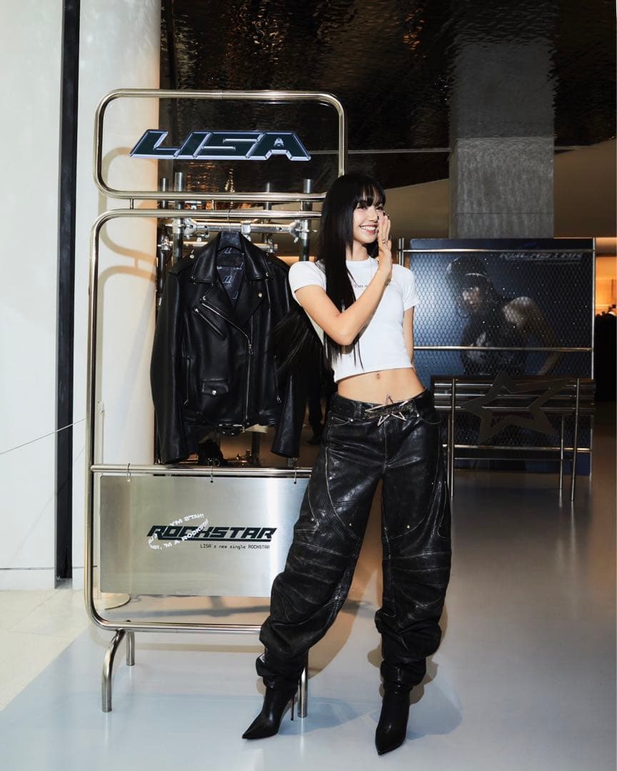 LiSA ROCKSTAR ポップアップ クロップドTシャツ Mサイズ 韓国 - メルカリ