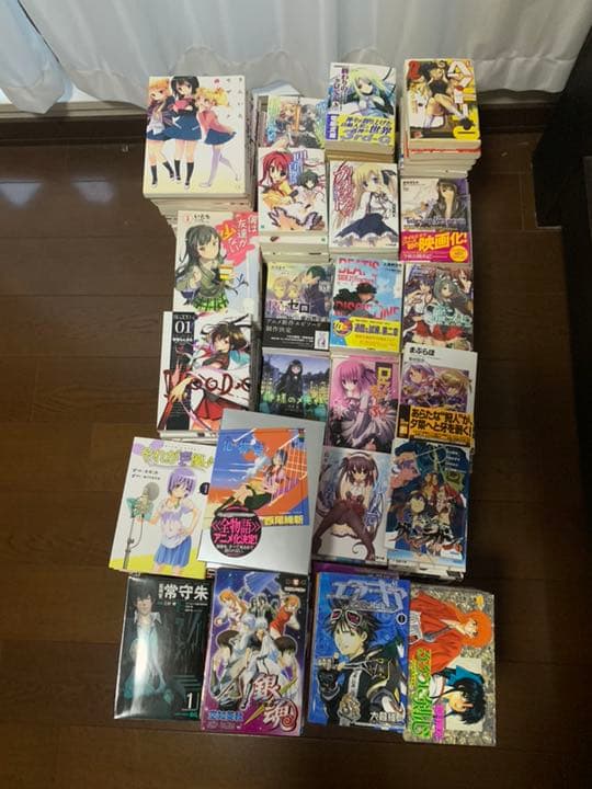 最終値下げっ！！✨【人気マンガ・ラノベ】 一斉まとめ売り！✨（驚異の約600冊）
