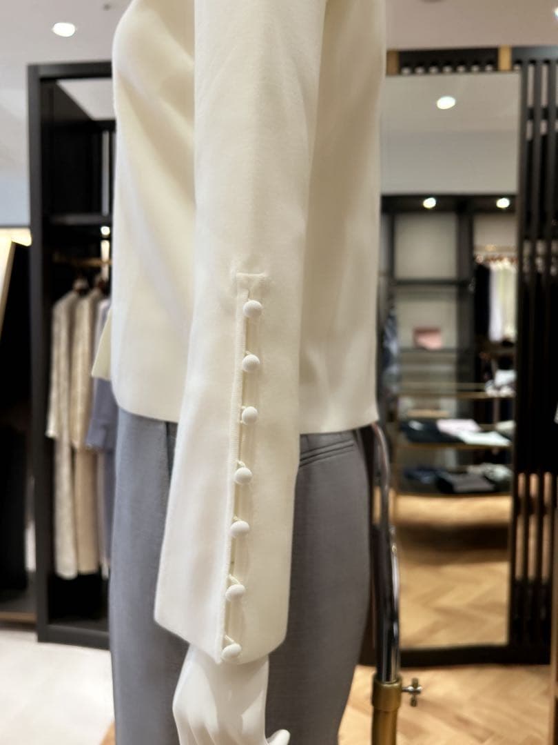 FOXEY2024♡ホワイト完売CARDIGAN \"CLOVER\"ノベルティ付き